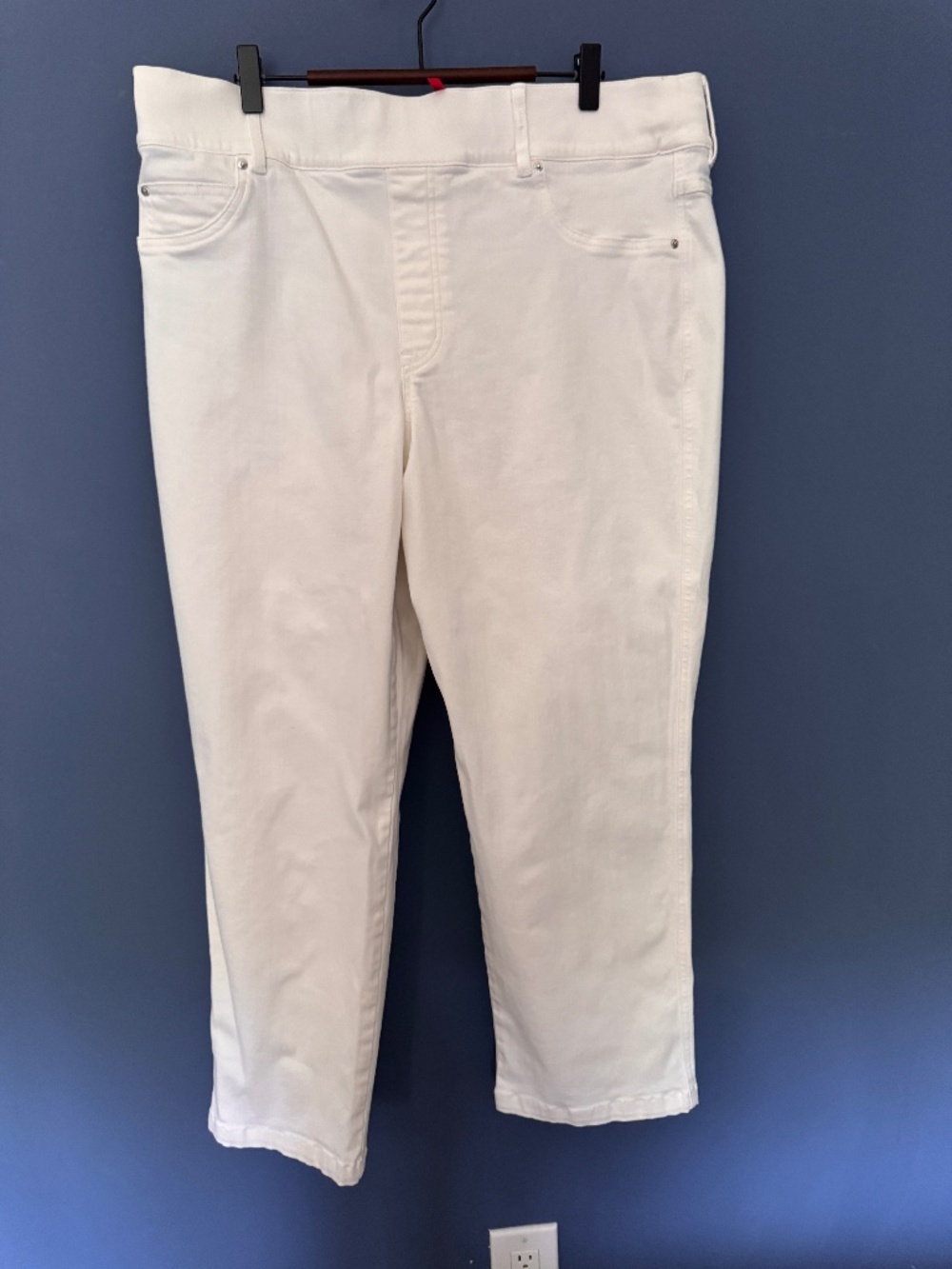 Spanx Everywear pull on white jeans NWOT Size 2X